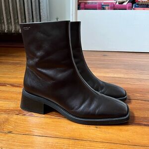 Vagabond Blanca Square Toe Block Heel Ankle Boots - chocolate